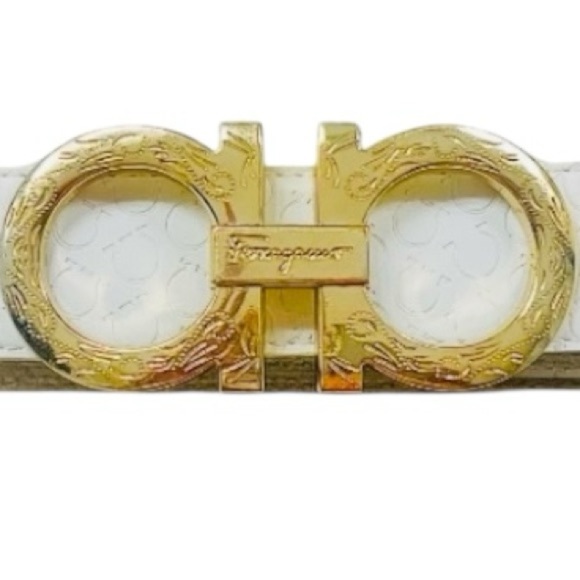 Salvatore Ferragamo Vintage White Gancini Engraved Leather Belt with Gold Buckle - Picture 3 of 7